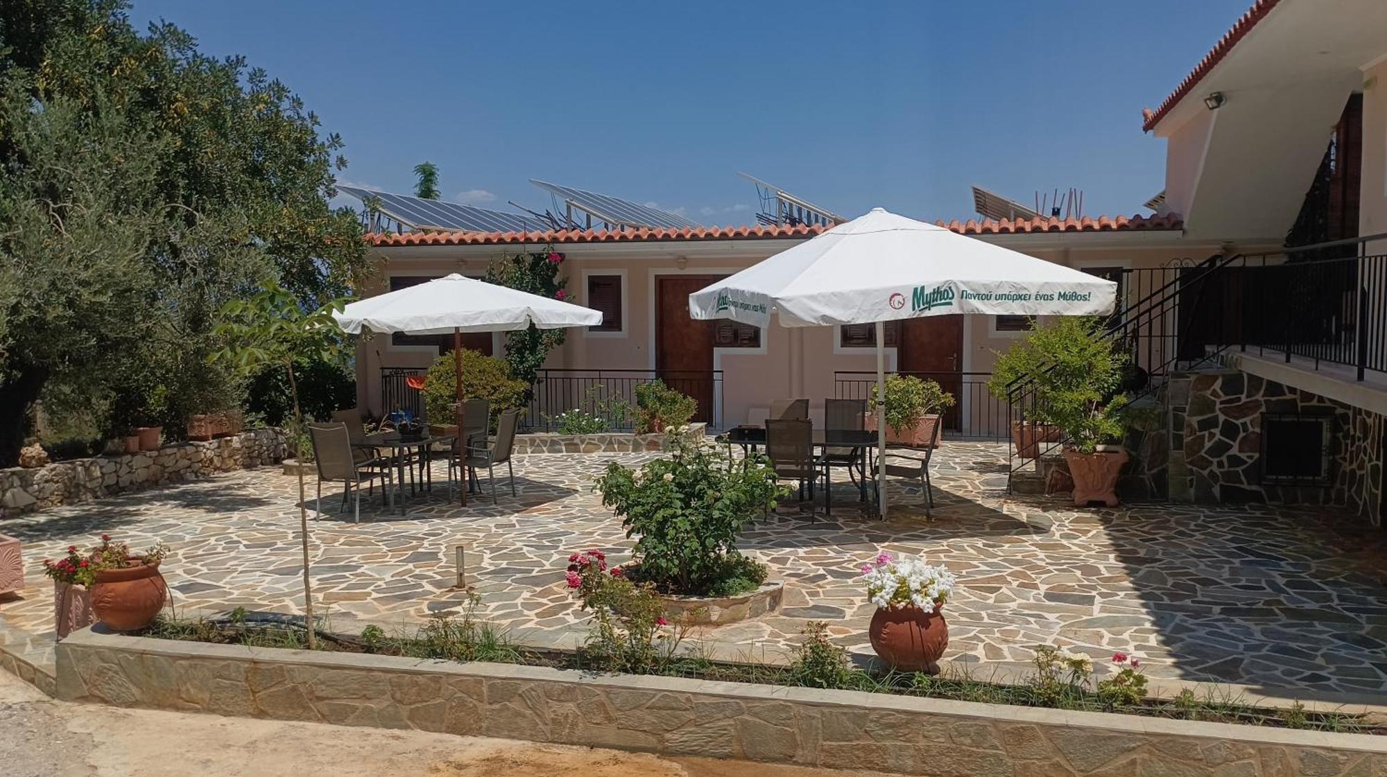 Studios Zaritsi Tirós Exterior foto