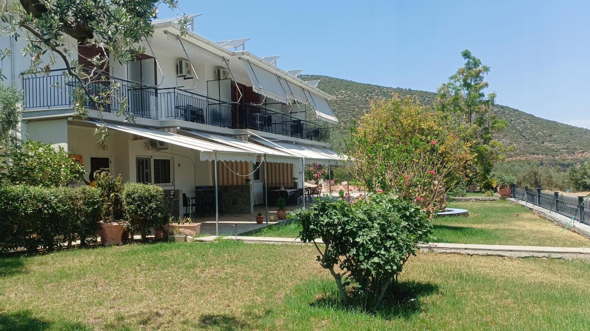 Studios Zaritsi Tirós Exterior foto